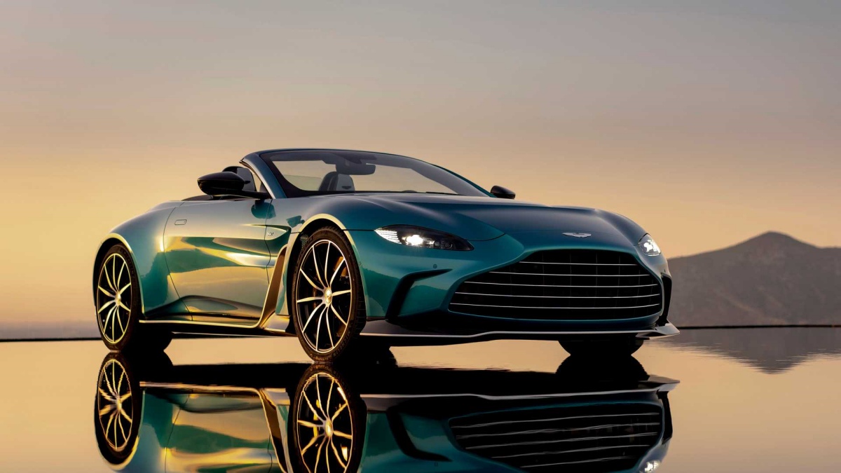 Aston Martin V12 Vantage Roadster 2023 sản xuất giới hạn chỉ 249 chiếc, vừa  ra mắt đã bán sạch | Tin Tức | Otosaigon