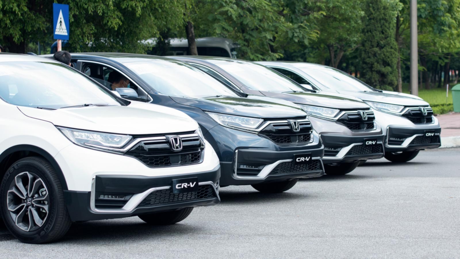 So sánh các phiên bản Honda CR-V 2020: Bản nào đáng tiền? | Tin Tức | Otosaigon